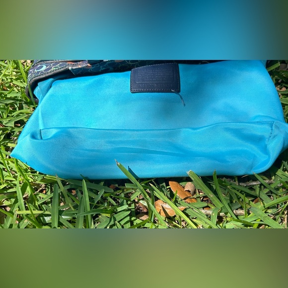 Stain Remover 2 Piece Hand Crafted Goat’s Milk All Natural Stain Remover Bars - Picture 13 of 16